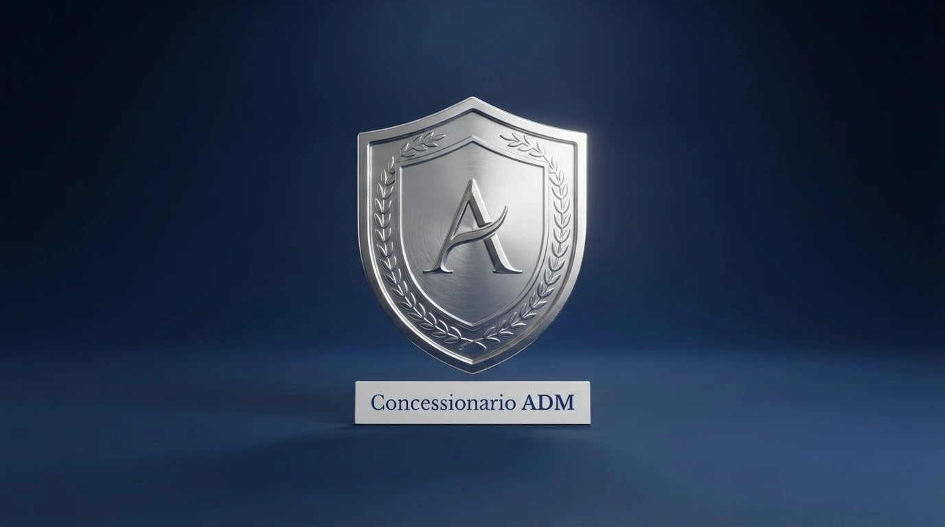Logo ufficiale dell'Agenzia delle Dogane e dei Monopoli accanto alla dicitura «Concessionario ADM» su sfondo istituzionale